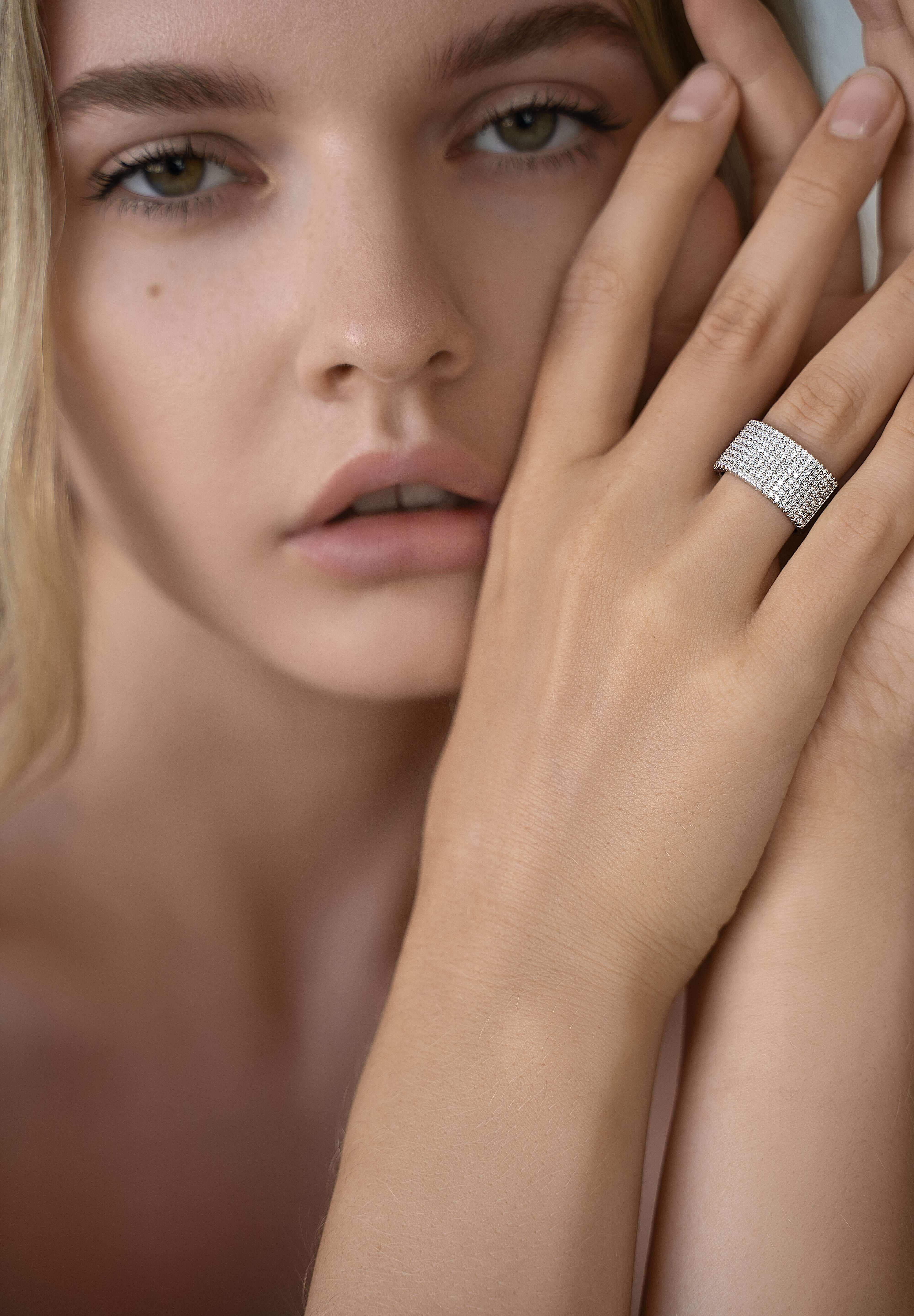 The Azora Moissanite Ring in Sterling Silver