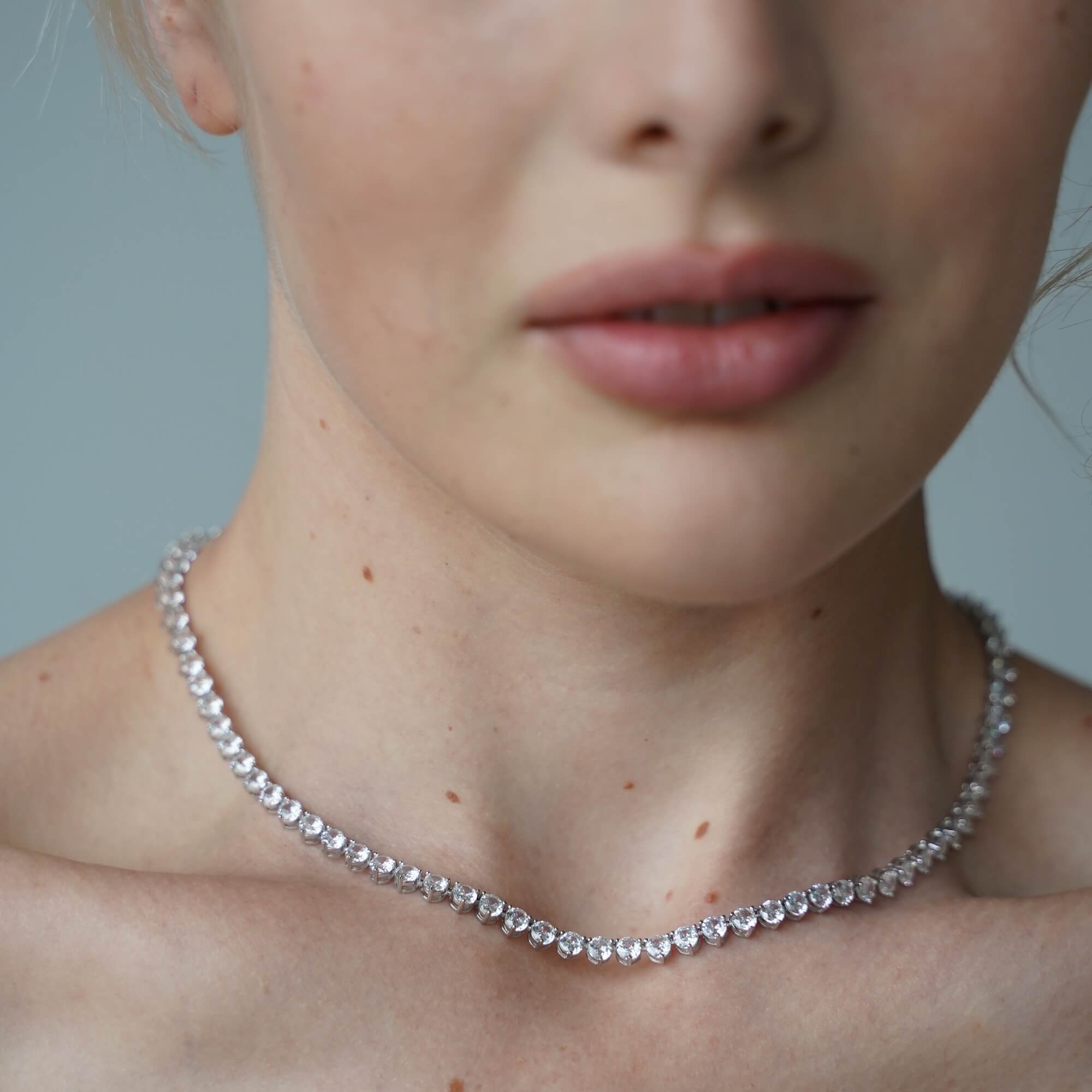 The Luxxe Tenné Silver Necklace