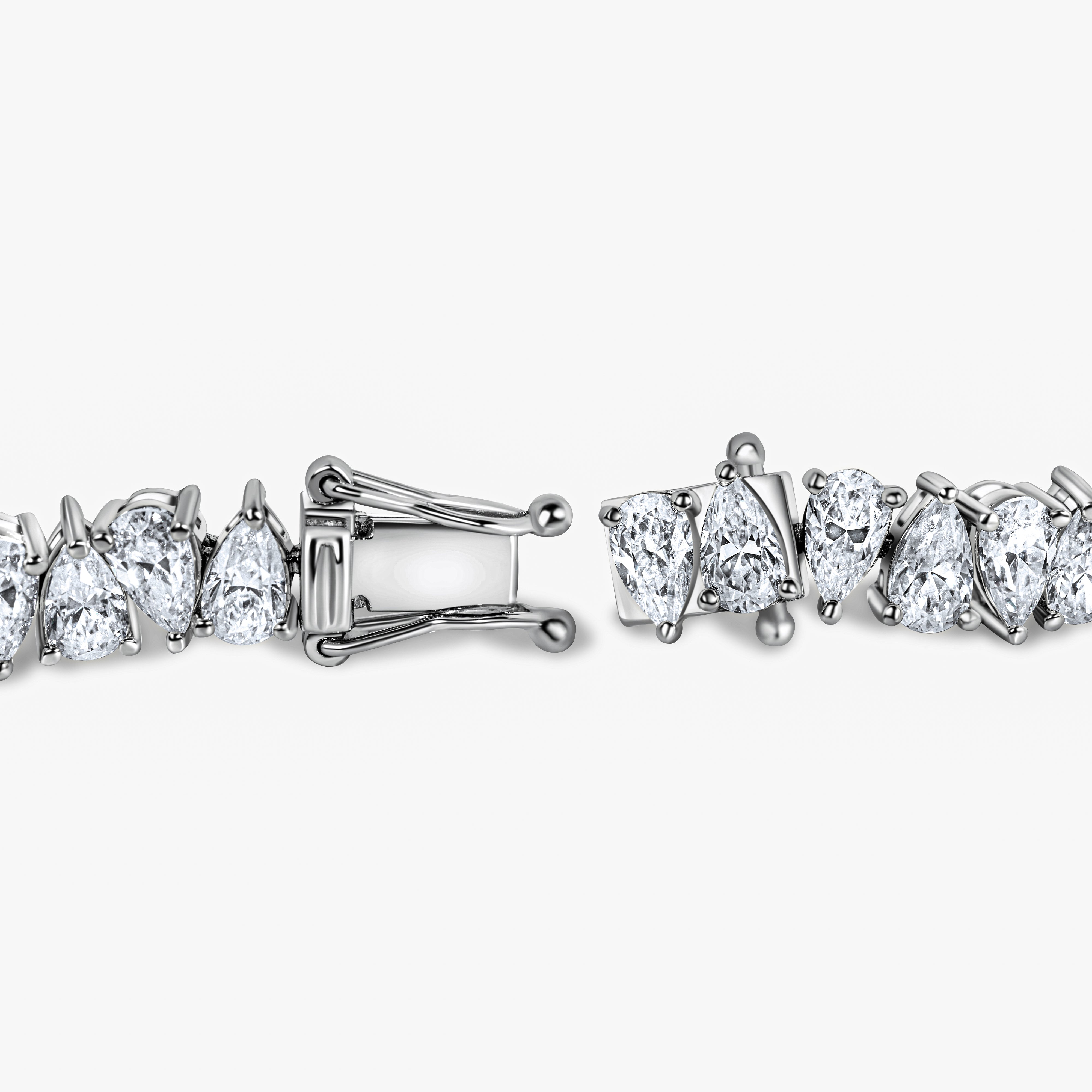 The Novi Moissanite Bracelet in Sterling Silver