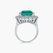 The Sissi Ring in Emerald Green