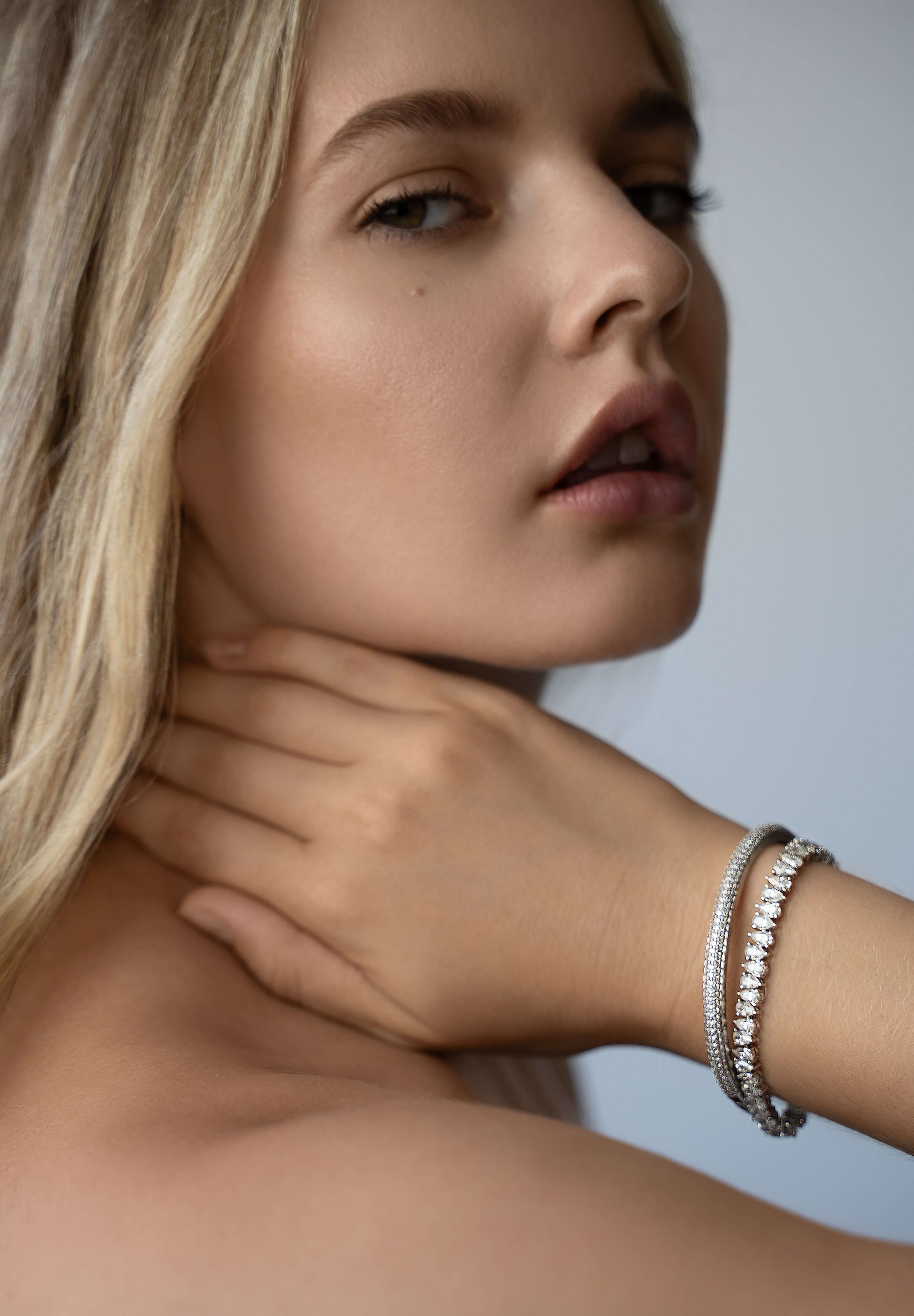 Editorial jewelry image of The Maeve Bangle — soft luxury for modern icons by Viviana Halil from Beverly Hills.