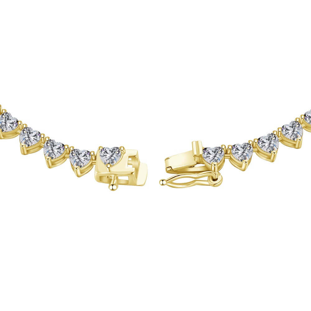 Luxury 18k gold heart necklace Viviana Halil jewelry