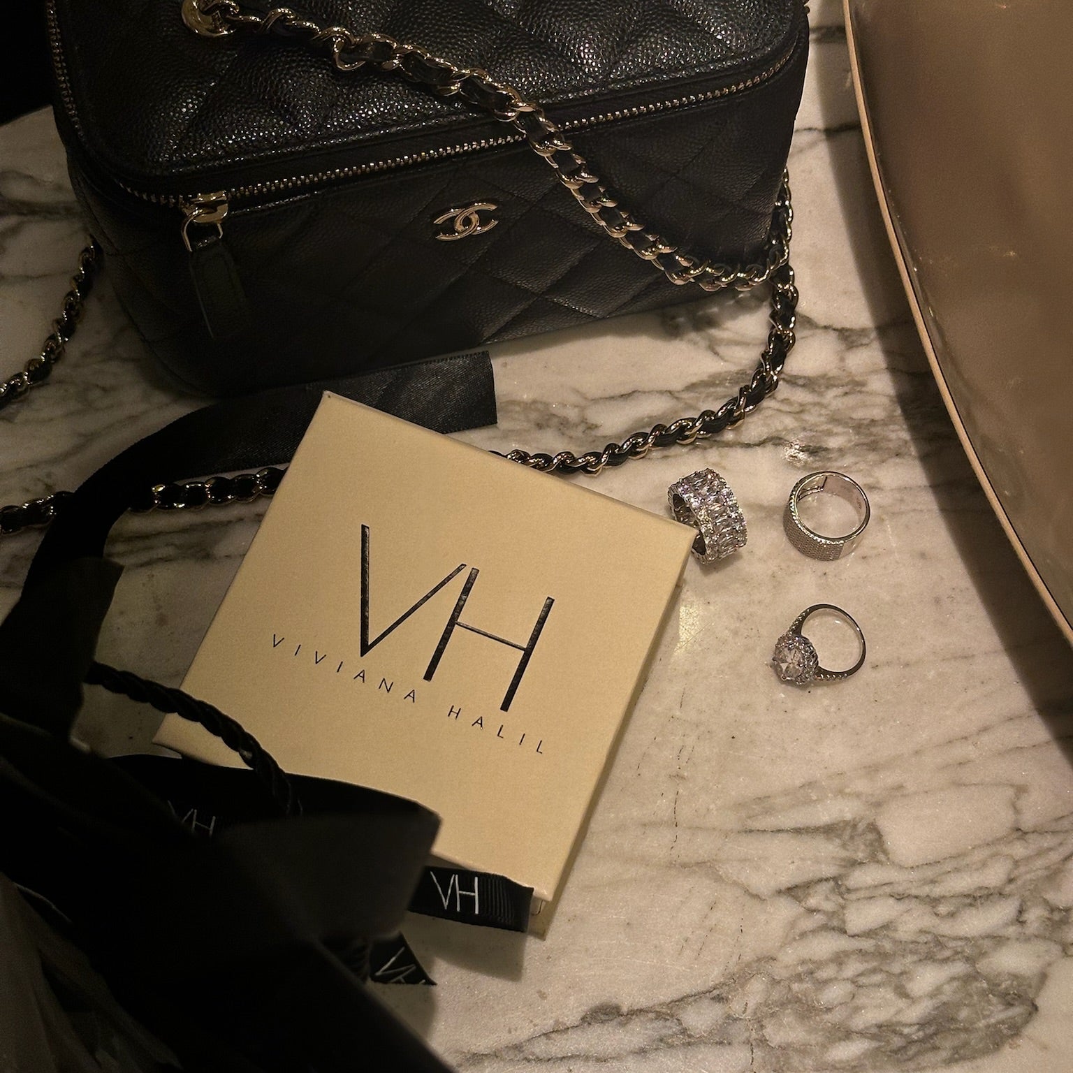 Discover curated jewelry pieces monthly with Viviana Halil’s Jewelry Subscription Box. Elegance and style delivered to your door.