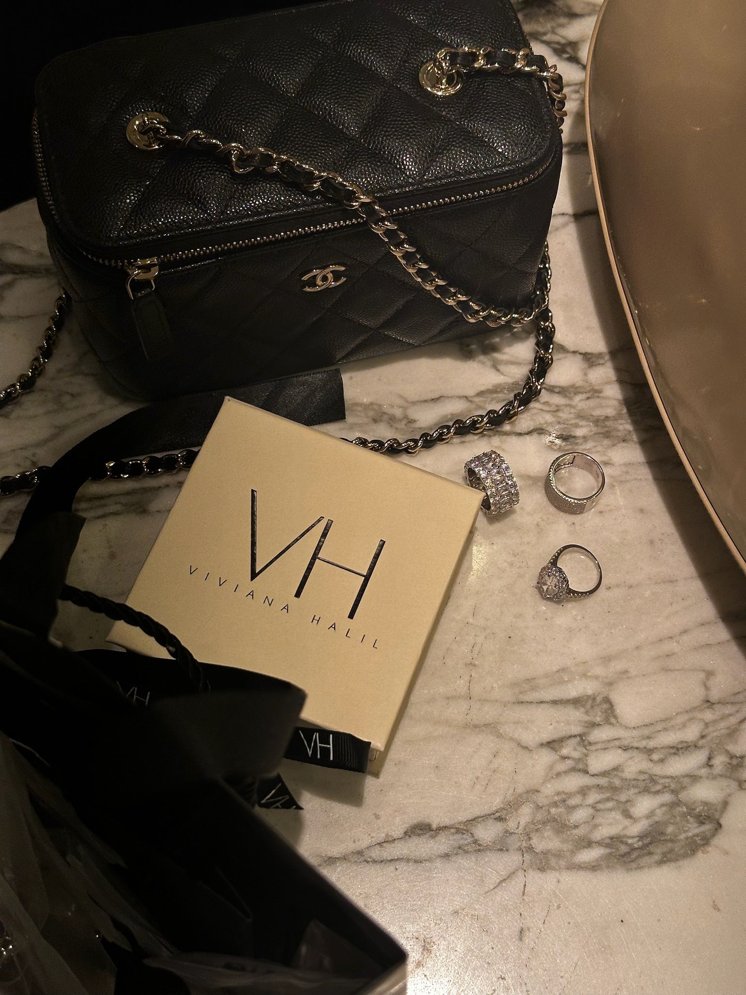 Discover curated jewelry pieces monthly with Viviana Halil’s Jewelry Subscription Box. Elegance and style delivered to your door.