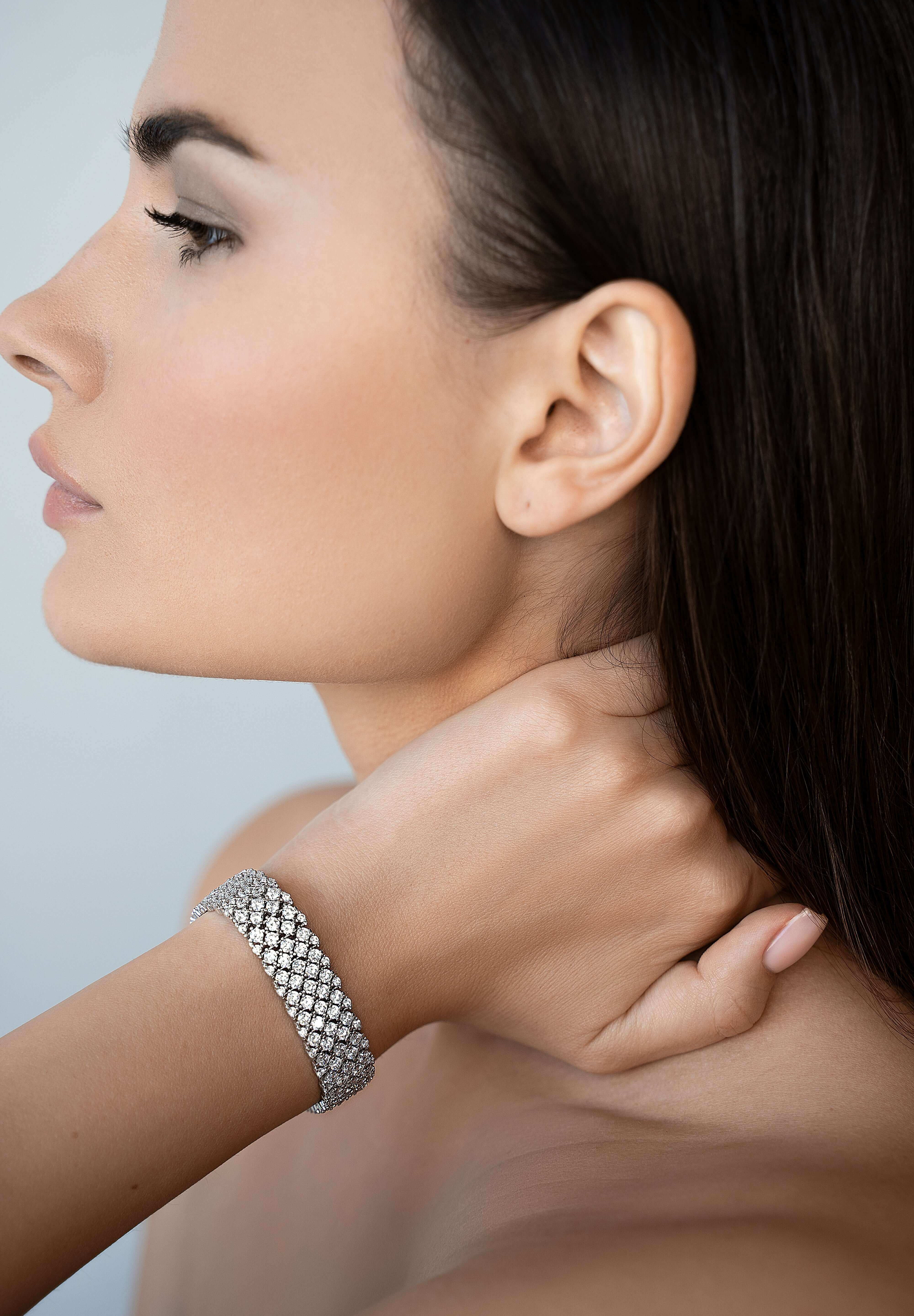 Chiara Bracelet statement mesh jewelry by Viviana Halil 