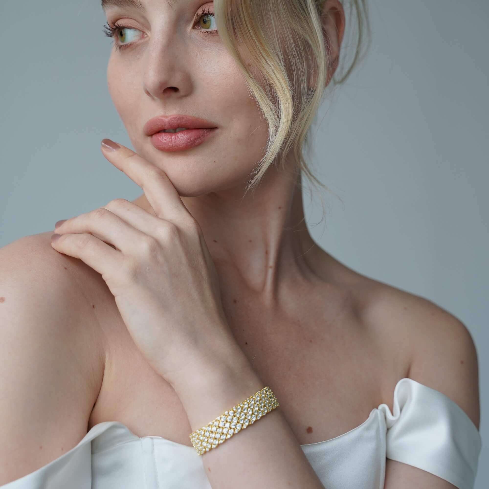 Model wearing The Chiara Bracelet luxury 18k gold mesh bracelet Viviana Halil