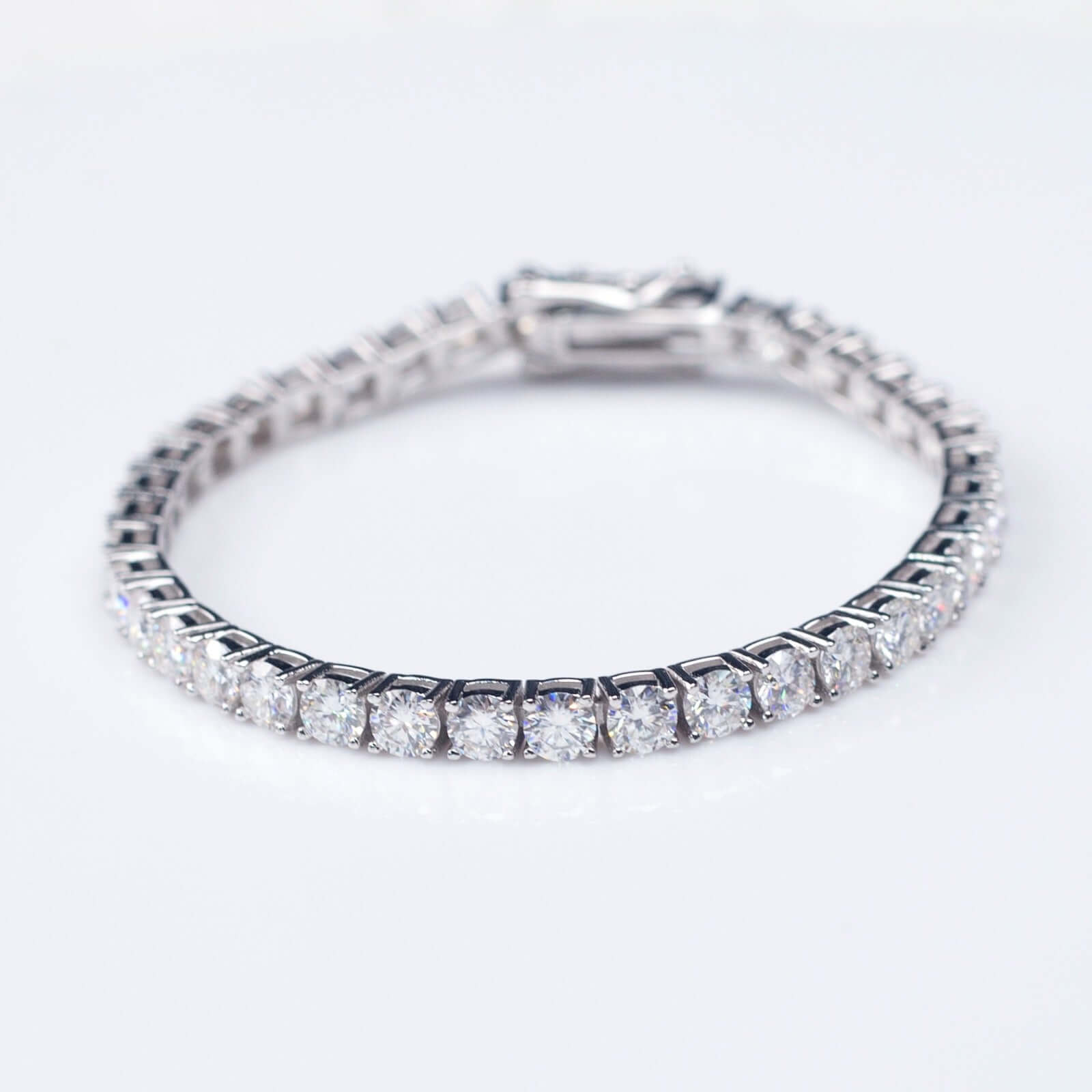 The Tennis Bracelet in 4MM